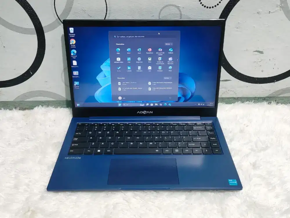Laptop Advan Soulmate 1405 - CELERON -SSD 128GB -8GB -MULUS SLIM
