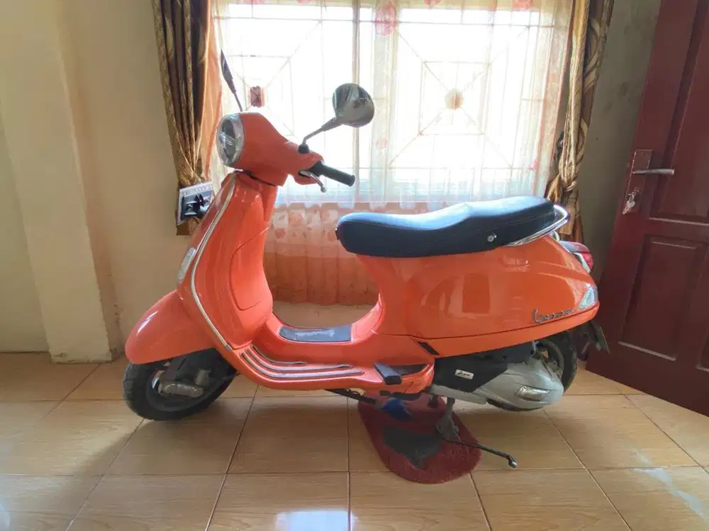 Dijual, Vespa Matic Lx 125cc