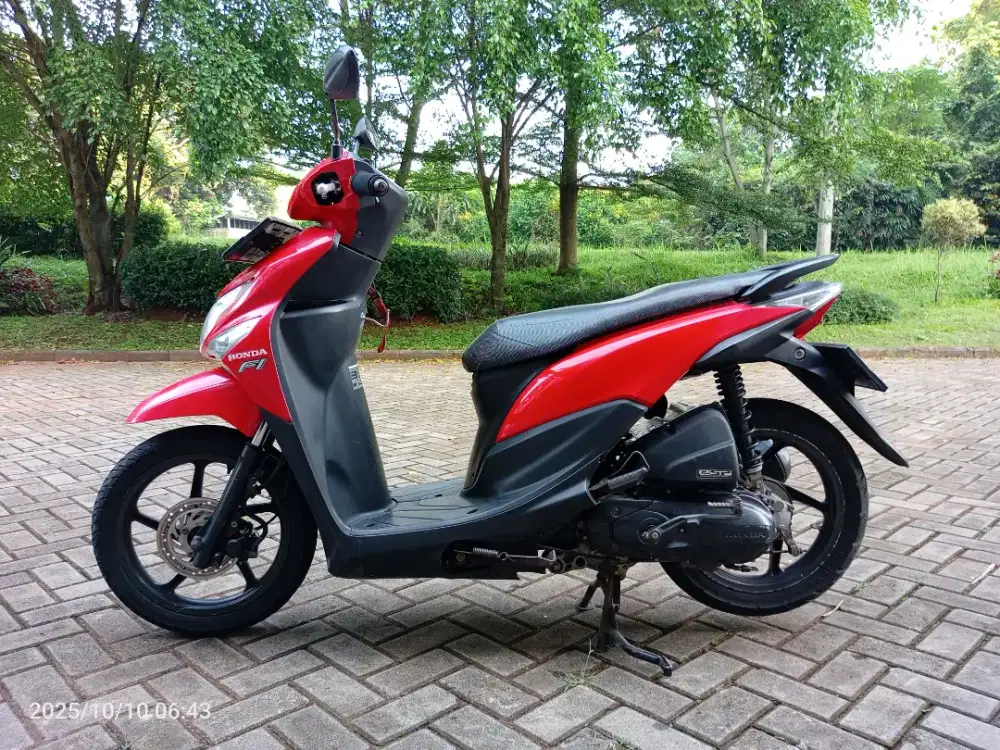 Honda Beat 2015 PGM-Fi, istimewa, lengkap, mulus