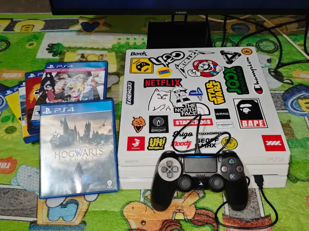 PS 4 PRO 1 TB SERI 72
