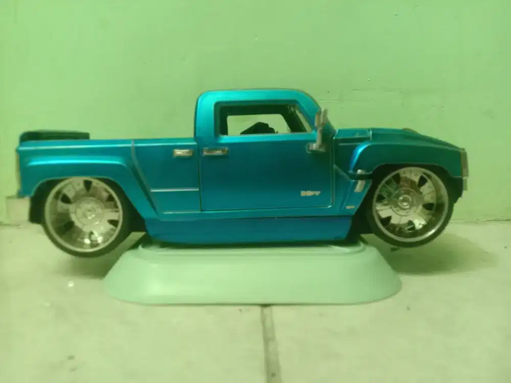 Miniatur Mobil Hummer Dub City