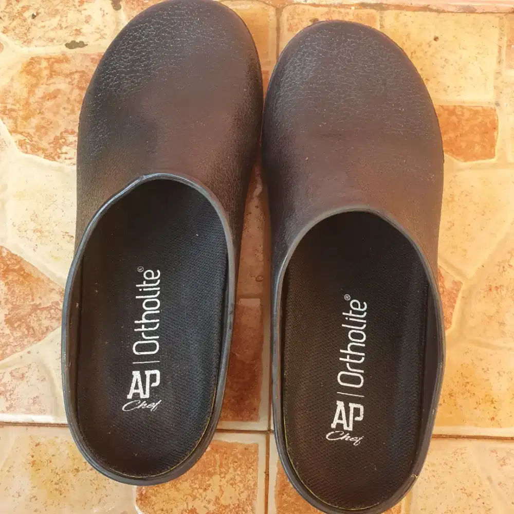 Sepatu Ap chef bahan karet