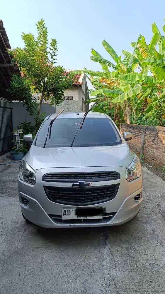 Chevrolet Spin 1.3 LT 2013 Silver Manual