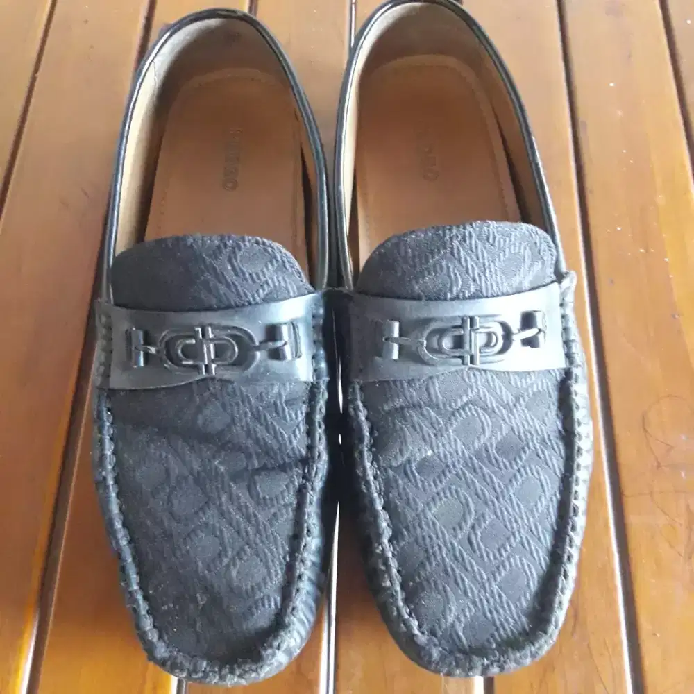 Sepatu pedro ori size 45