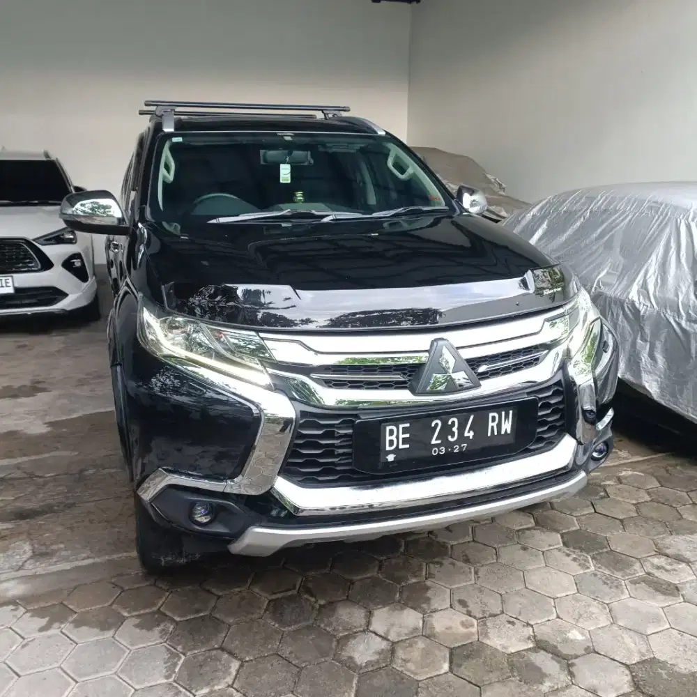 Pajero dakar 4x2 matic thn pemakaian 2017