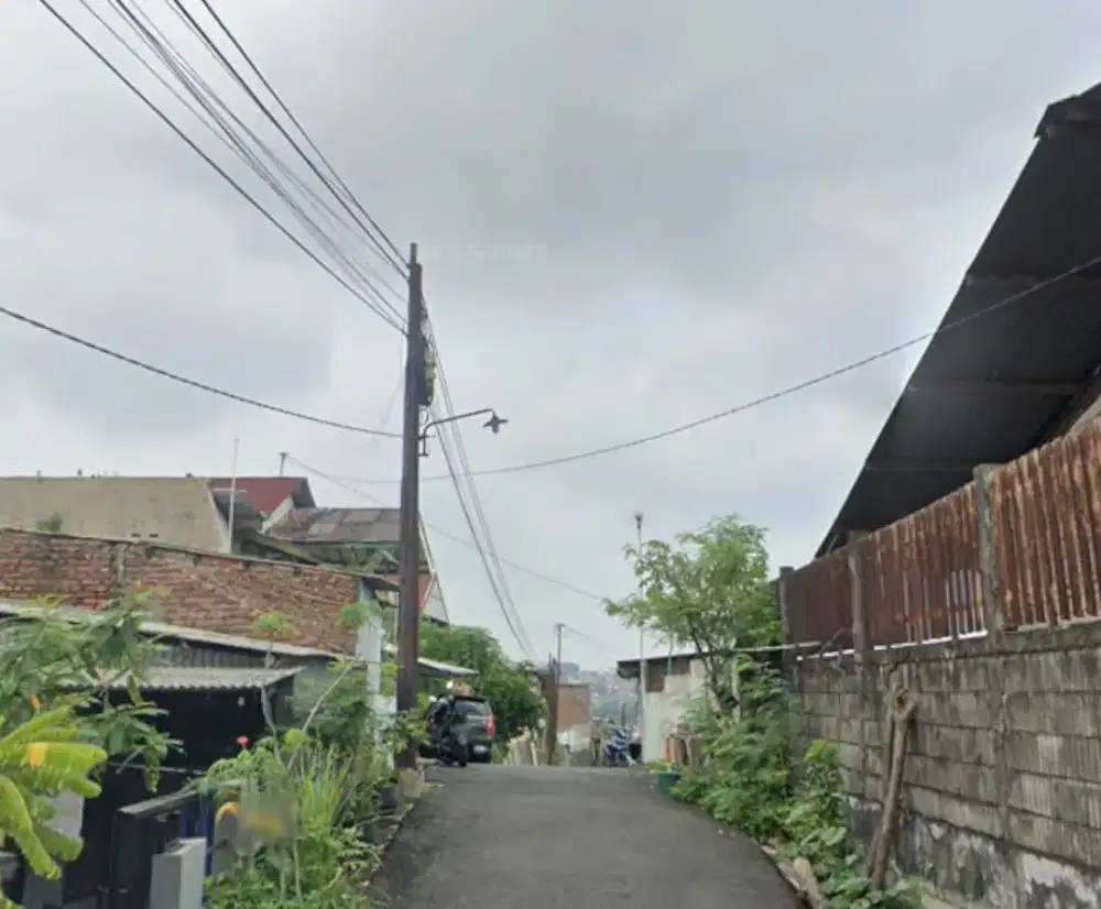Dijual rumah 2 lantai siap huni dekat kota di Jl Tumpang Gajah Mungkur