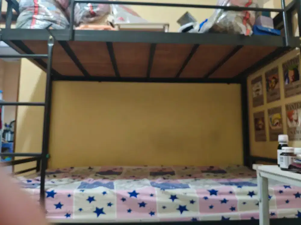 Ranjang besi 2 susun + kasur zinus 100 x 200