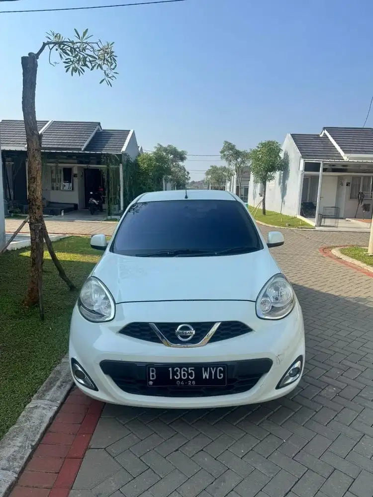 Nissan March Putih L 1.2 Manual