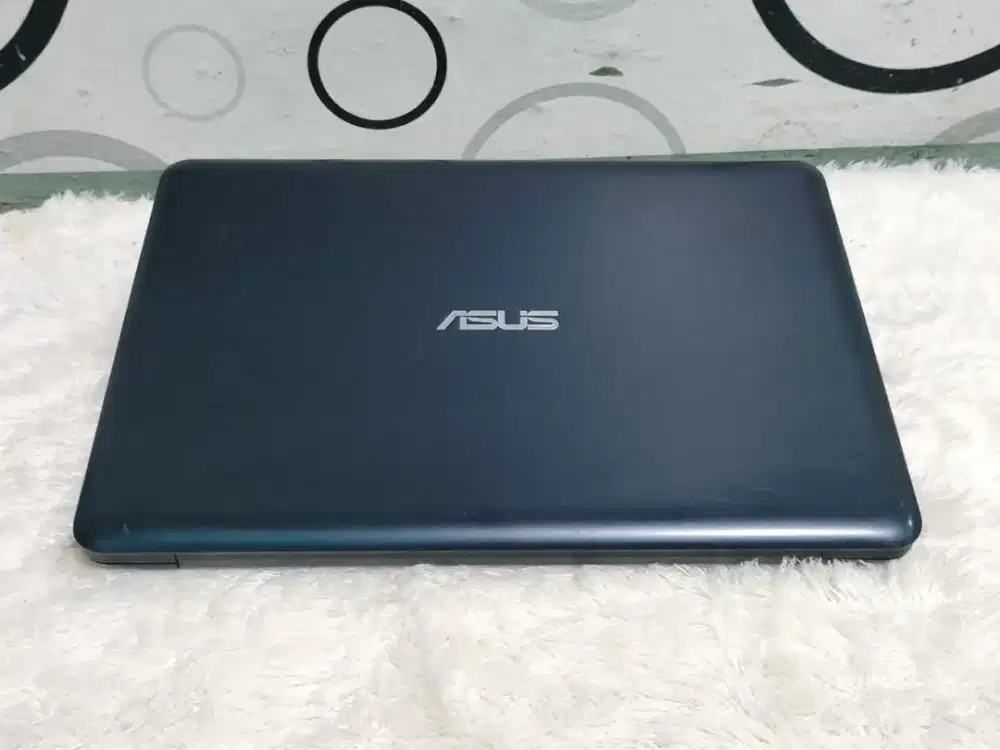 Jual cepat laptopAsus Vivobook E402B