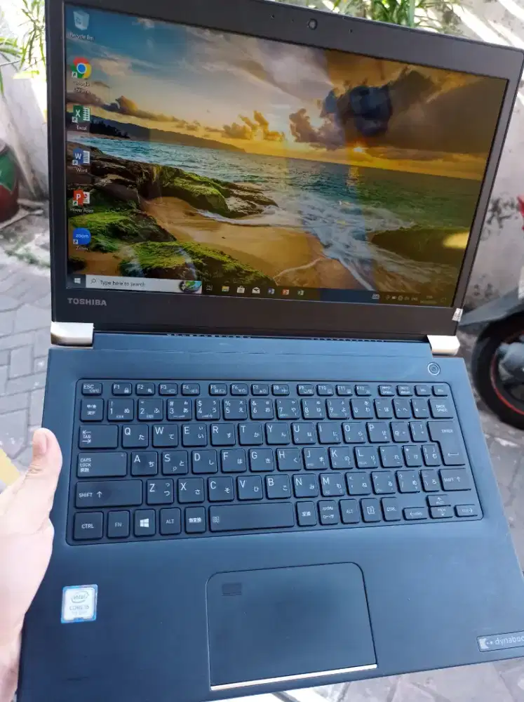 LAPTOP CORE-i5 RAM 8 GB SSD NGEBUTT MULUS LIKE NEW SUPER SLIM