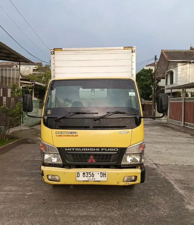 Mitsubishi Colt Diesel Engkel Box Canter 2009