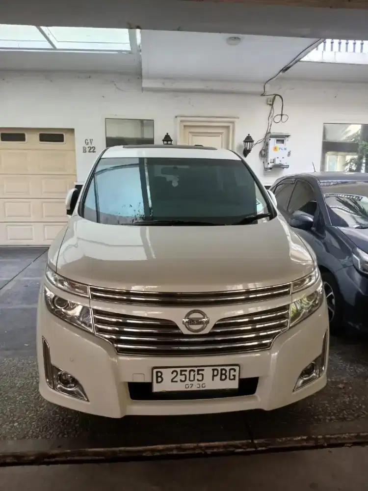 Dijual nissan elgrand 3500cc