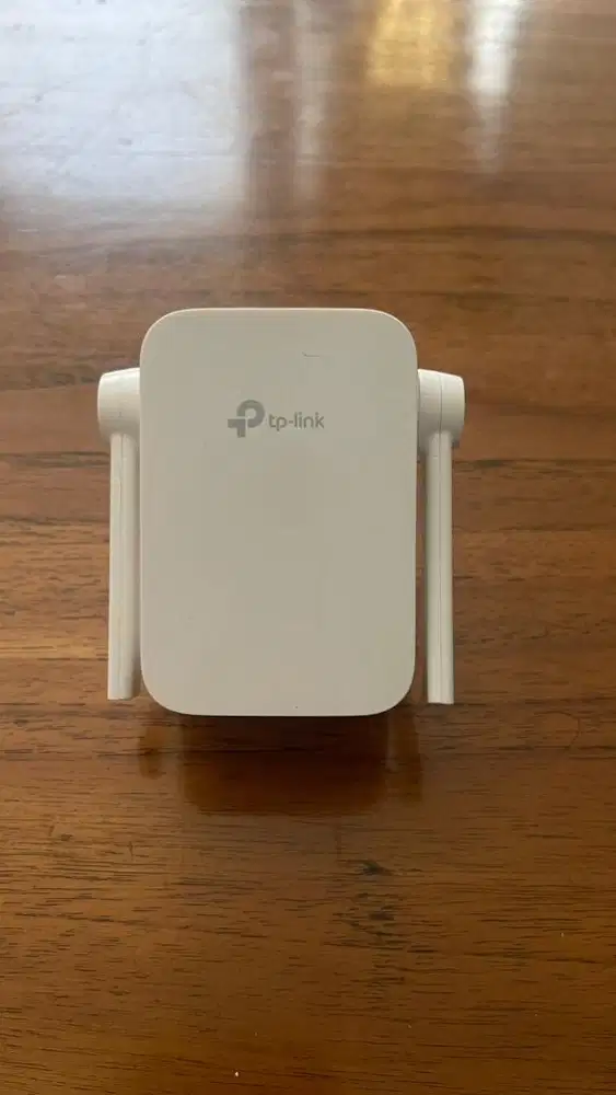 TP-Link RE305 wifi extender. Belum pernah dipakai, jual murah!