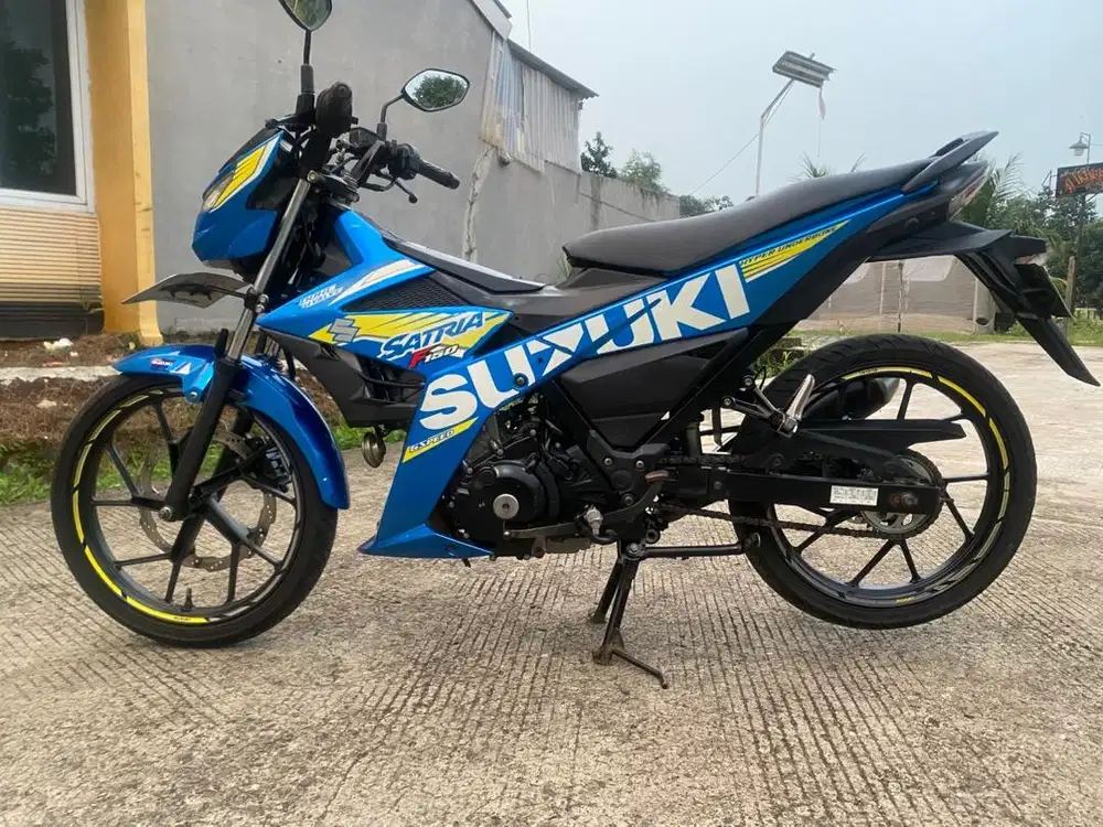 58@:PAJAK ON B DEPOK SATRIA FI BIRU