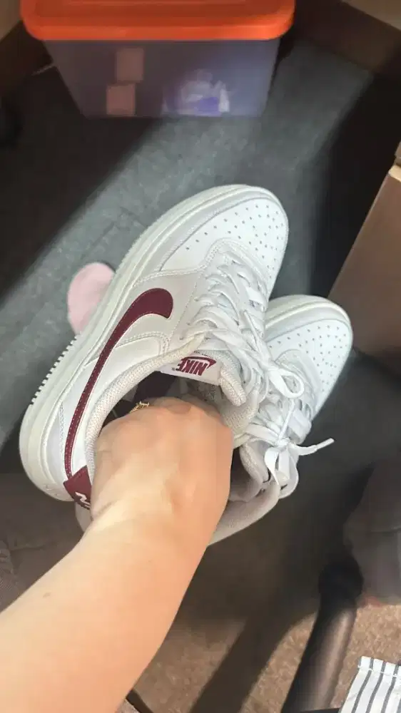 Sepatu nike no 40
