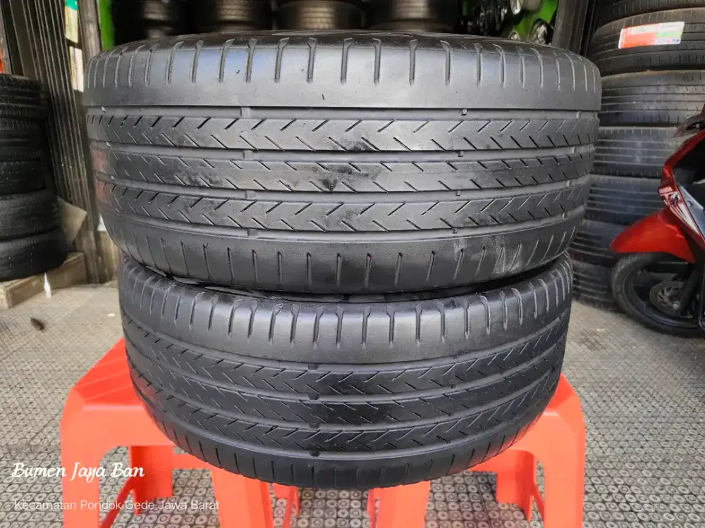 Ban 235 45 R19 Continental EcoContact 6Q
