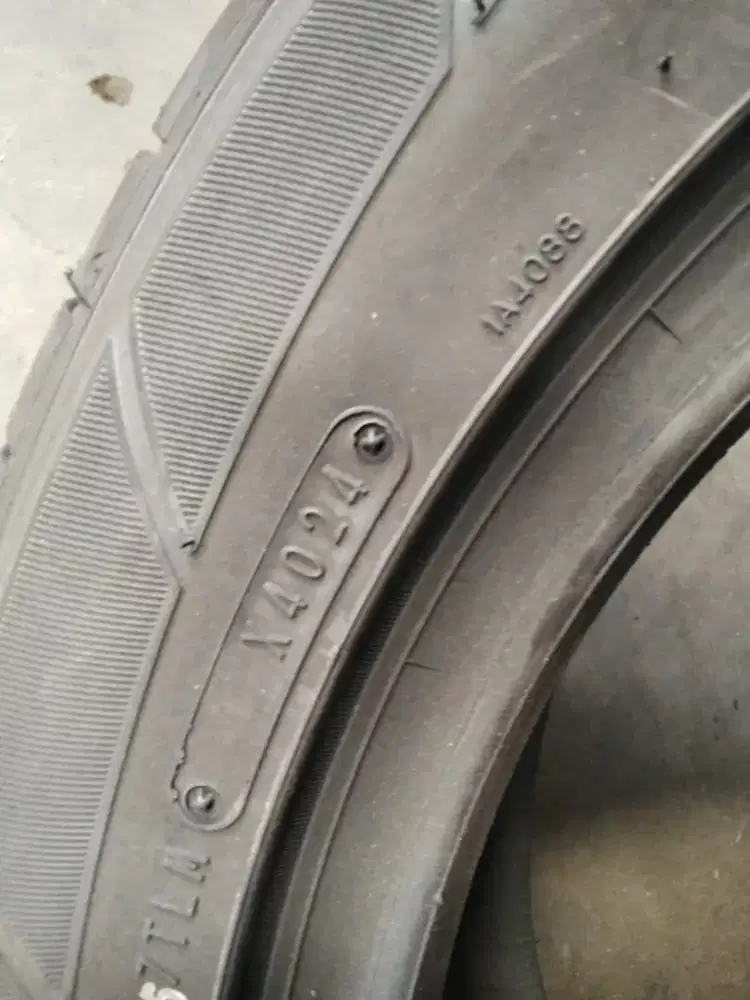 175/65-14 Dunlop ec300