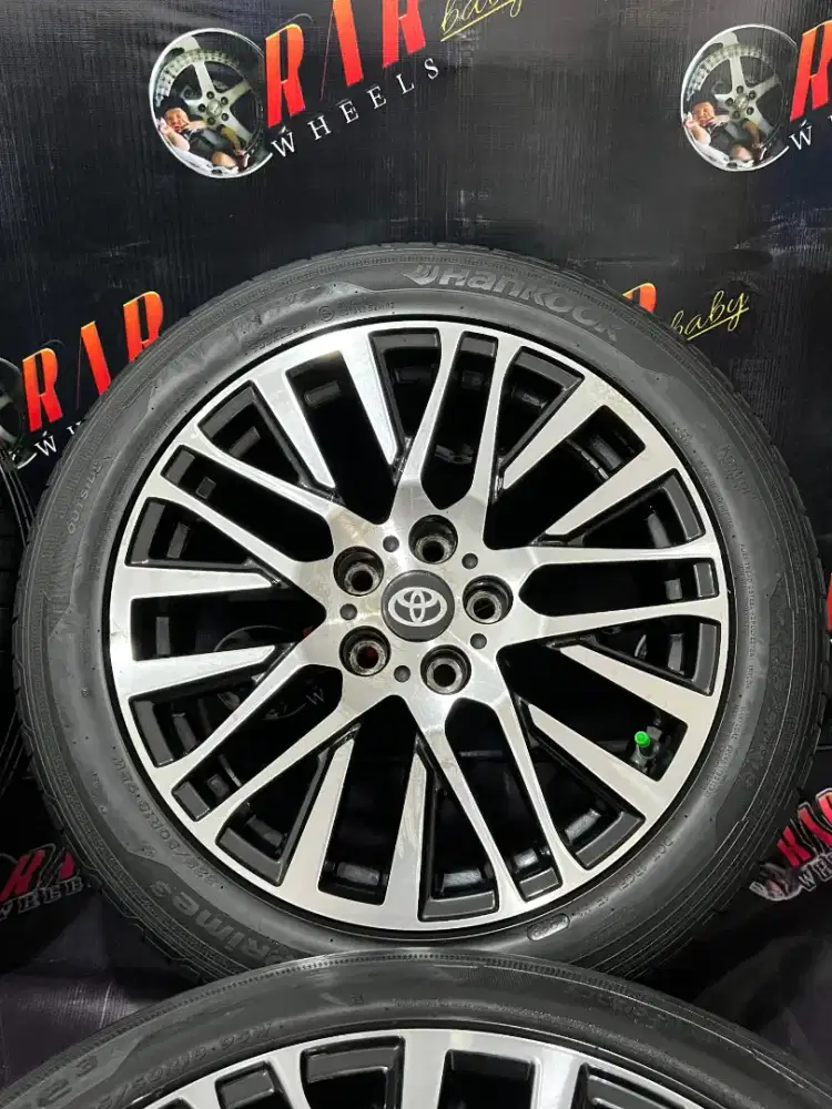 Velg Rep. Toyota Alphard/Vellfire Ring 18 + Ban Bekas innova