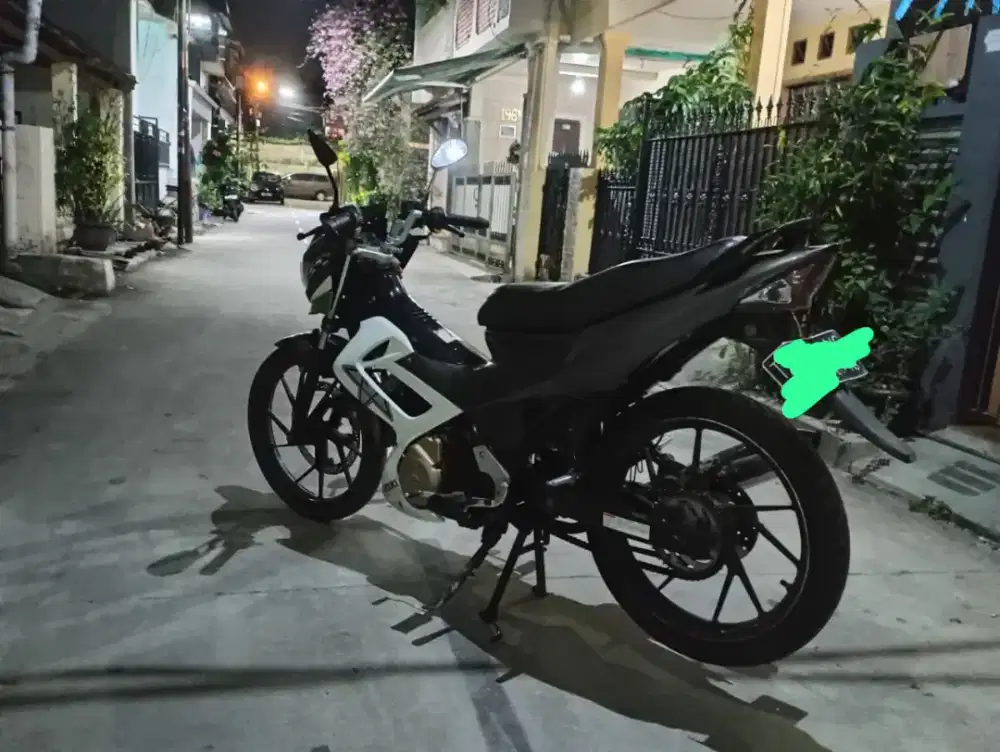 Jual motor satria fu karbu 150cc tahun 2012