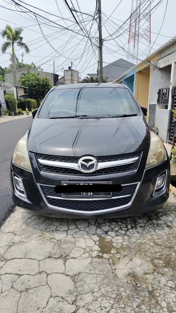 Mazda 8 2011 Bensin
