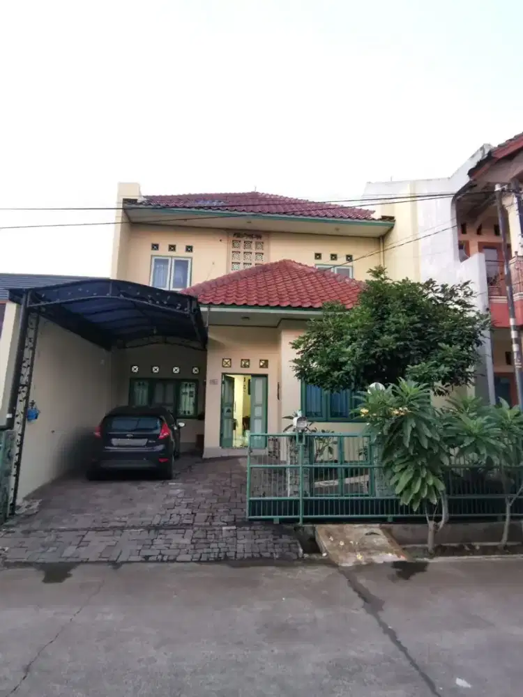 Rumah 2 lantai harga dibawah pasar dalam komplek di Jatiwarna Bekasi