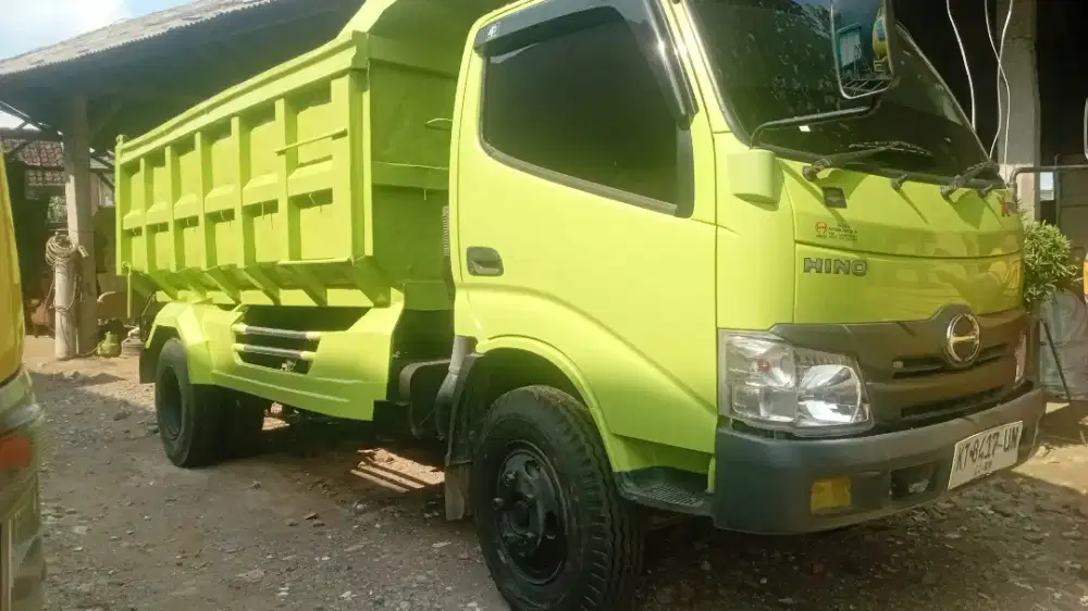 Truk hino dutro xpower Dump