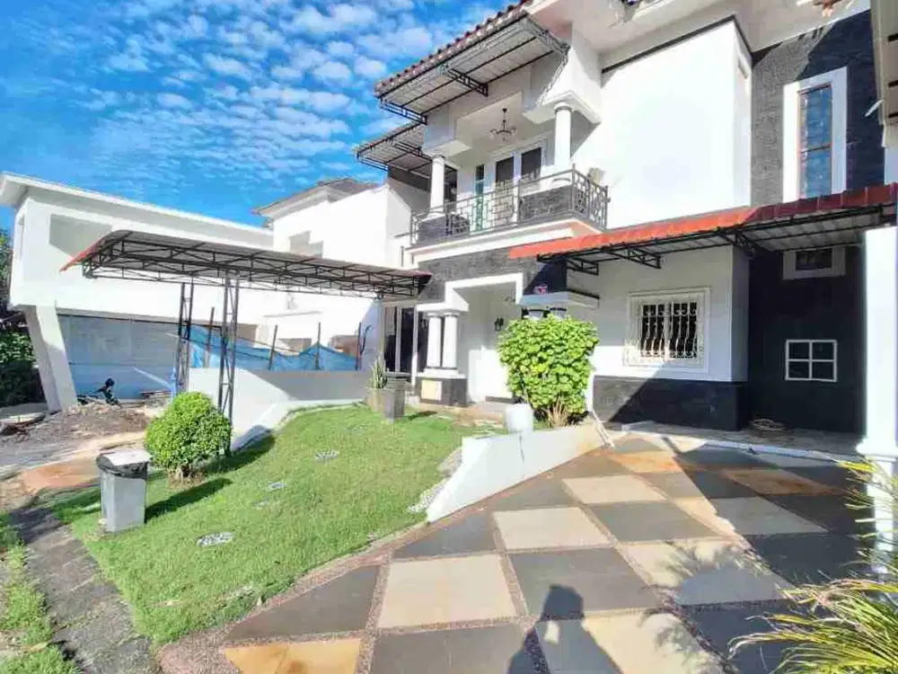 Di Jual Rumah Cantik Puri Casablanca Siap Huni
