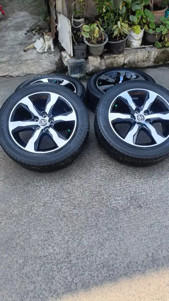 Jual velg copotan Inova venturer facelift R17 original
