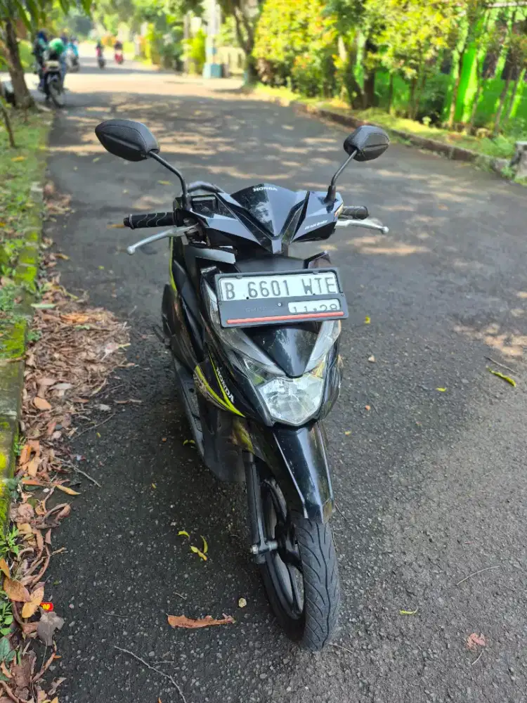 Dijual Honda Beat tahun 2018 surat lengkap STNK BPKB