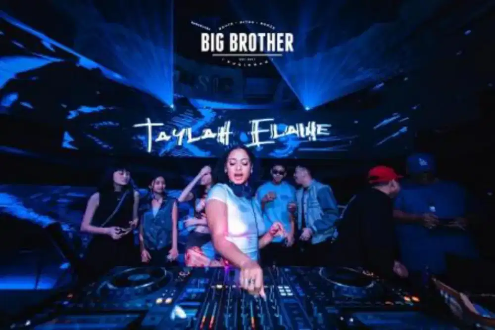 Lc ,dancer , therapist 
Membantu Berpenghasilan besar