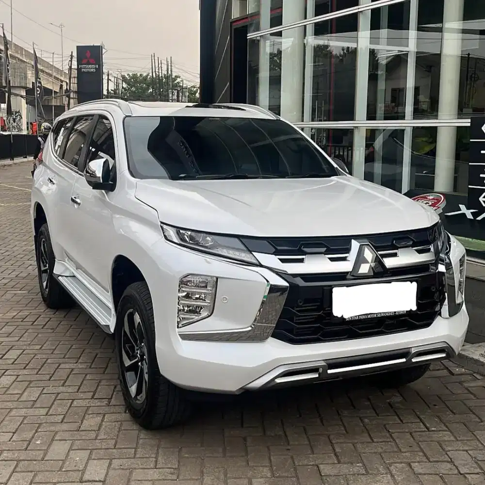 Mitsubishi Pajero Sport Dakar 4*2 putih thn 2025