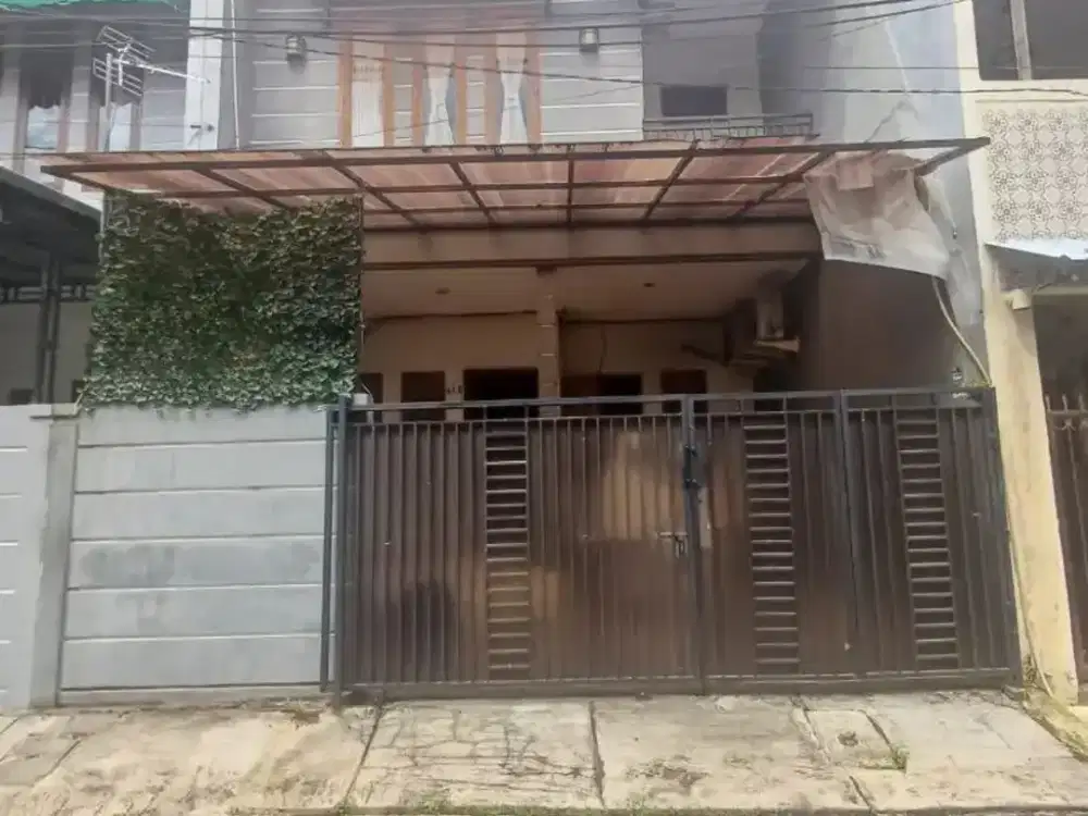 Rumah di Pondok Bambu Duren Sawit Semi Furnish