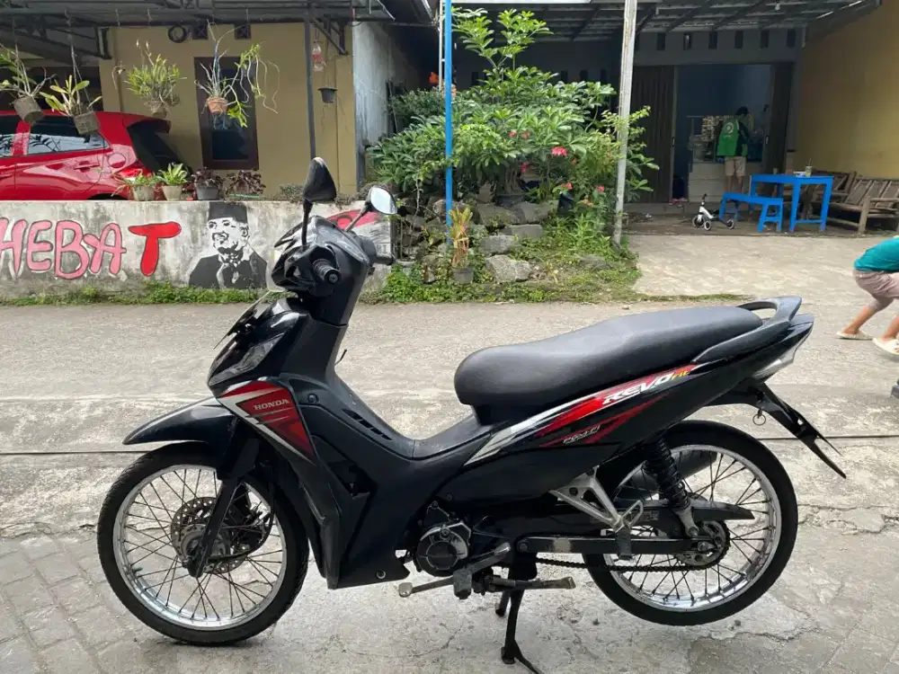 Honda Revo THN 2014 plat H Semarang