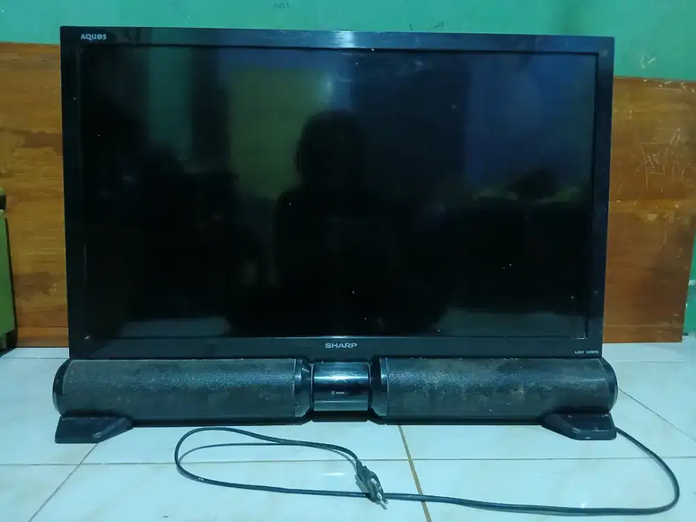 TV SHARP AQUOS LED LCD RUSAK