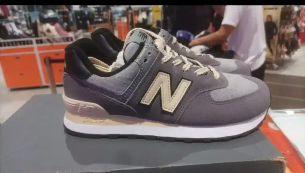 Nb 574 size 37 harga 550 nego