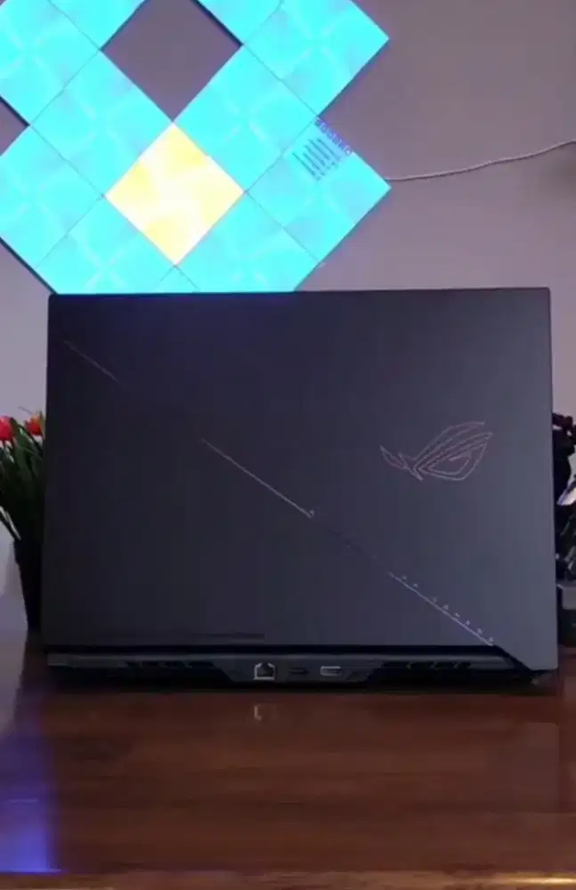 Laptop Gaming ASUS ROG ZEPHYRUS DUO 16 GX650RM R936G7TO