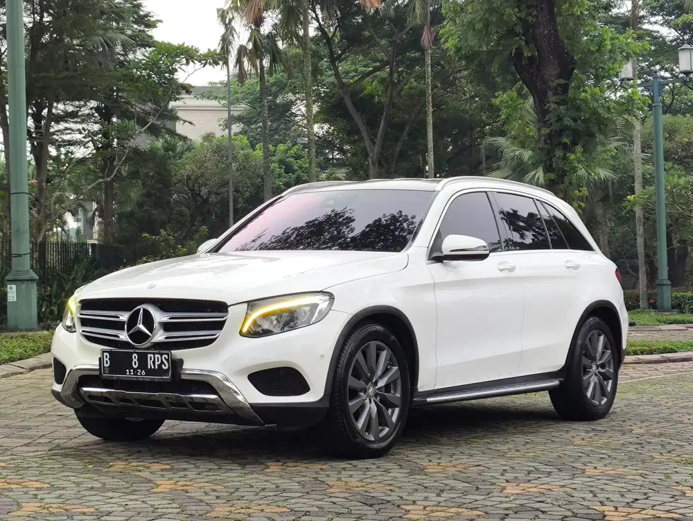 TDP 35juta!!Mercedes-Benz GLC250 2015 Bensin
