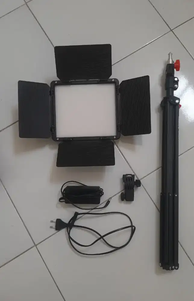 Di jual cepat lighting LED Takara Helio 480D Bi-Color