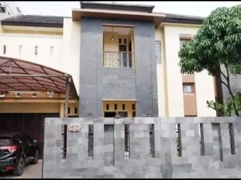 DIJUAL CEPAT RUMAH LUAS SANGAT COCOK & PROSFEK UNTUK DIJADIKAN RUMAH TINGGAL,KANTOR & KOST MAHASISWA