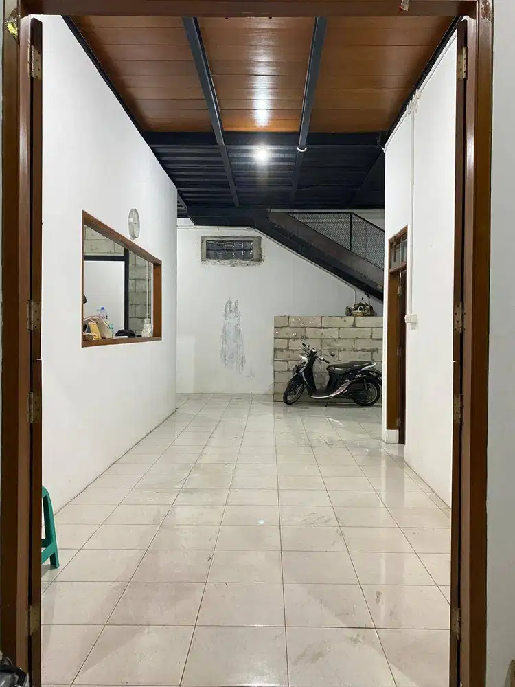 Dijual Rumah di Taman Kopo Indah Bandung Konsep Industrial