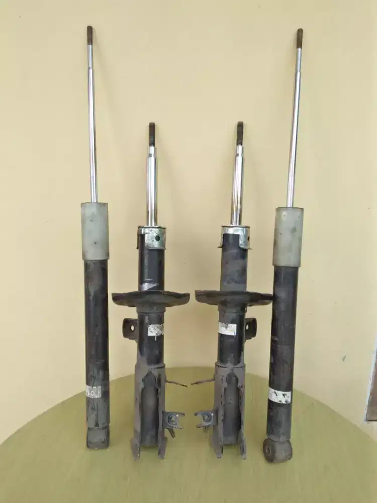 SHOCKBREAKER HONDA HRV 1 SET