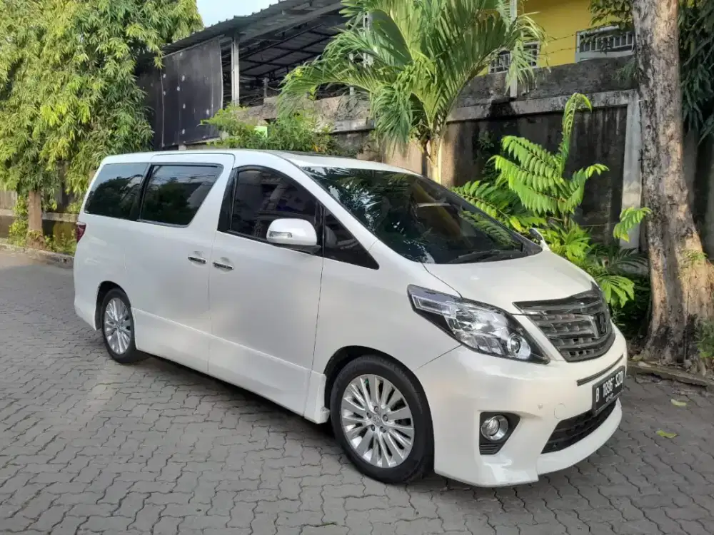 Toyota Alphard SC 2013 putih int hitam electric seat captain seat
