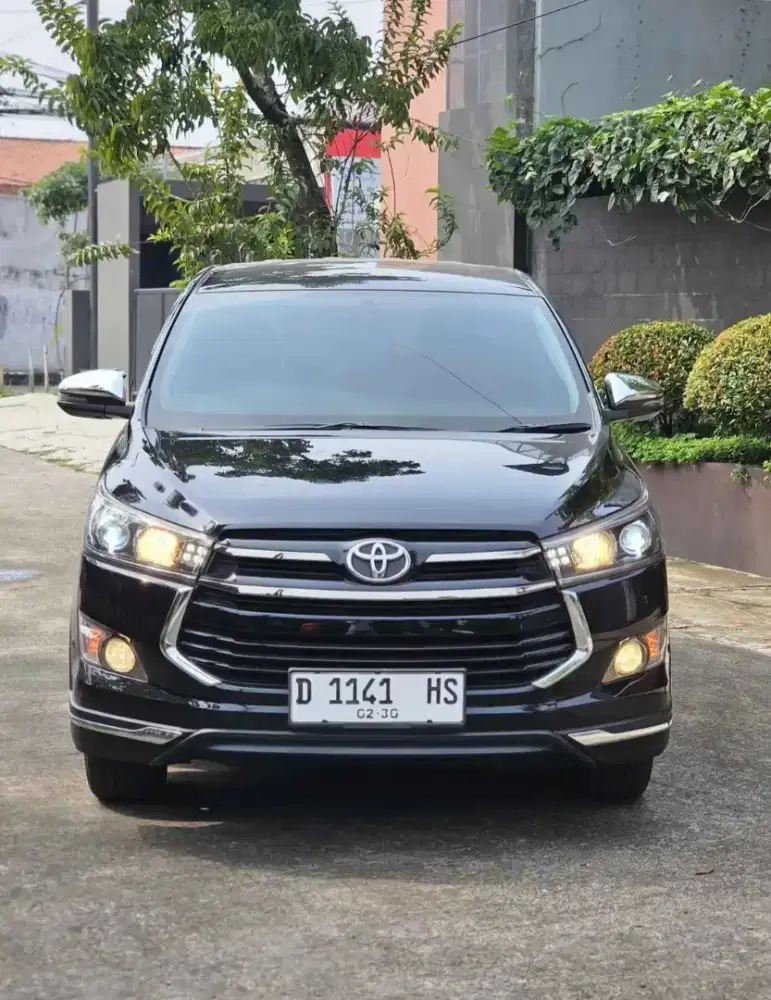 INNOVA VENTURER MATIC DIESEL 2019 FULLASET