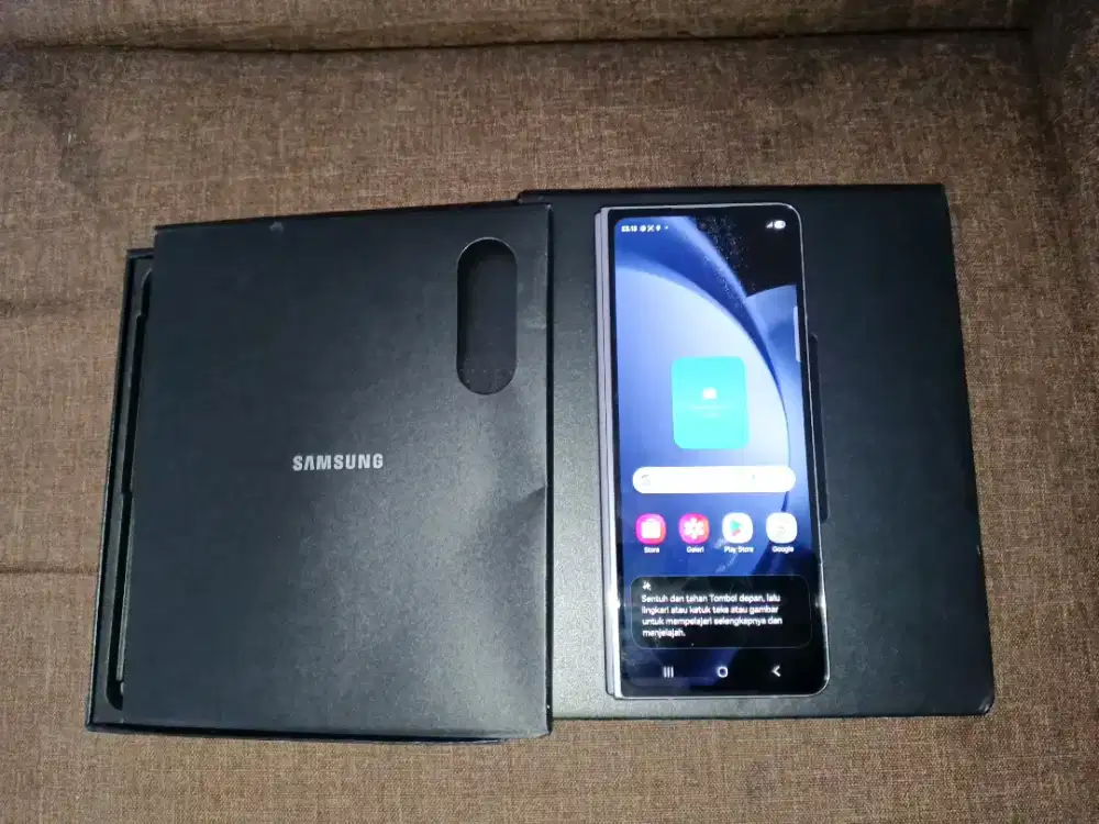 Galaxy Z fold 5 12/1 TB ex sein fullset bisa tt