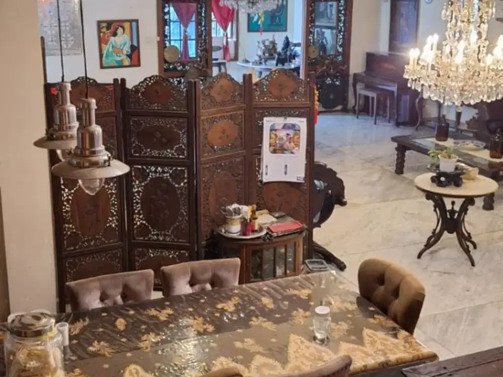 DILELANG Rumah mewah siap huni 3 lantai bagus di Jalan Panglima Polim, Jakarta Selatan