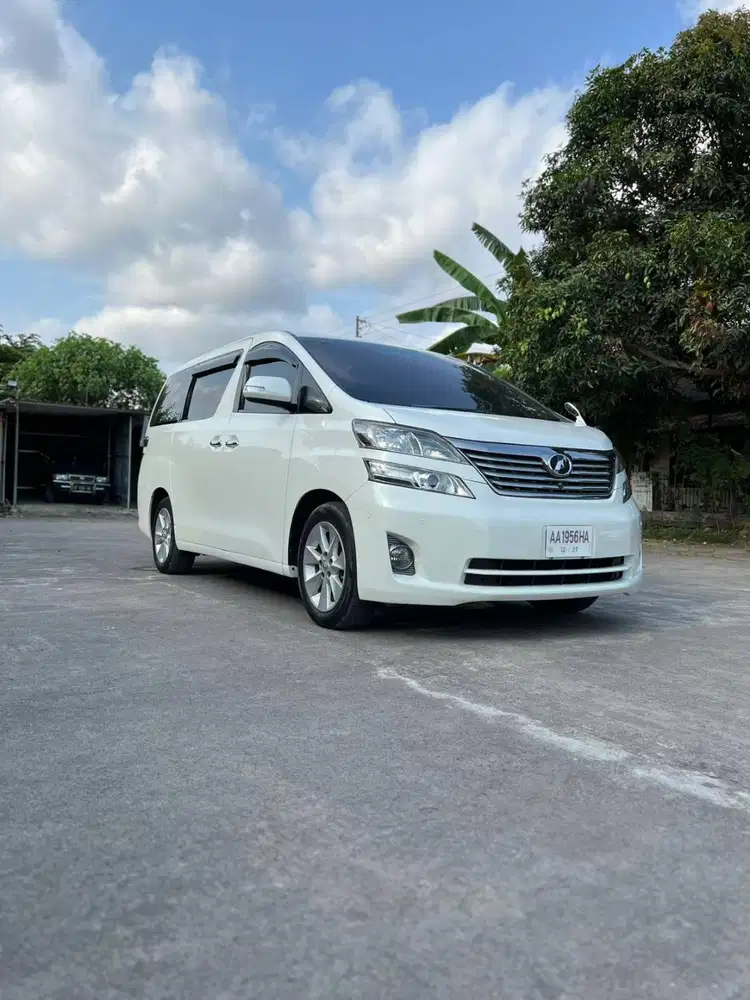 READY!! Toyota Vellfire 2010 Type 2.4 V Premiumsound
