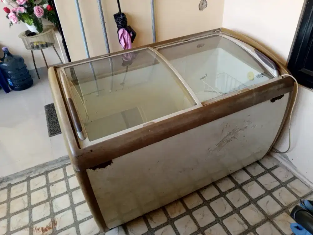 Freezer Jadul Tinggal Pakai