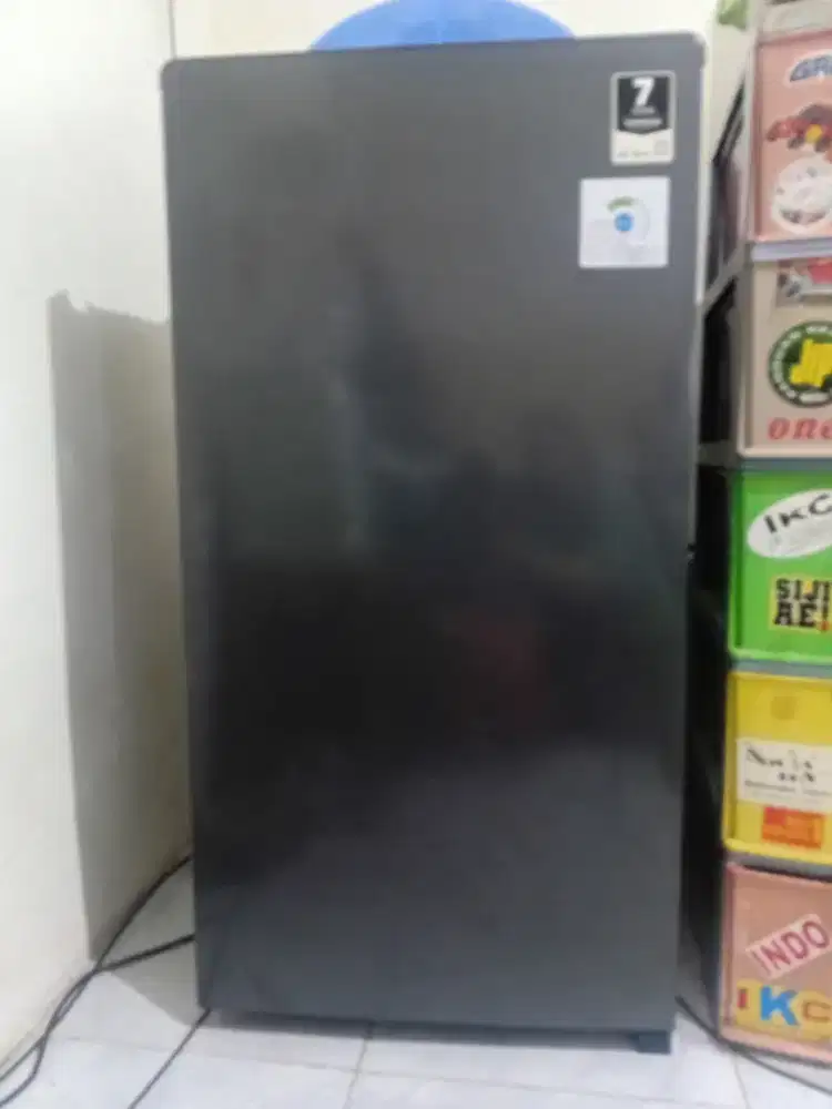 Kulkas 1 pintu aqua like New