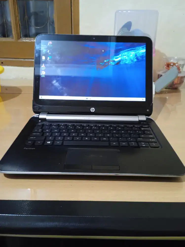 Dijual notebook HP paviliun TS 11 AMD A4-1250