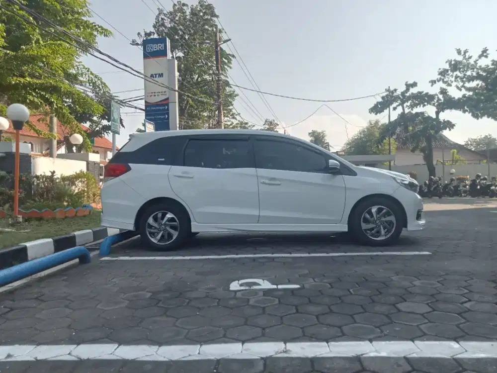 Honda All New Mobilio Facelift 2022 E/Mt